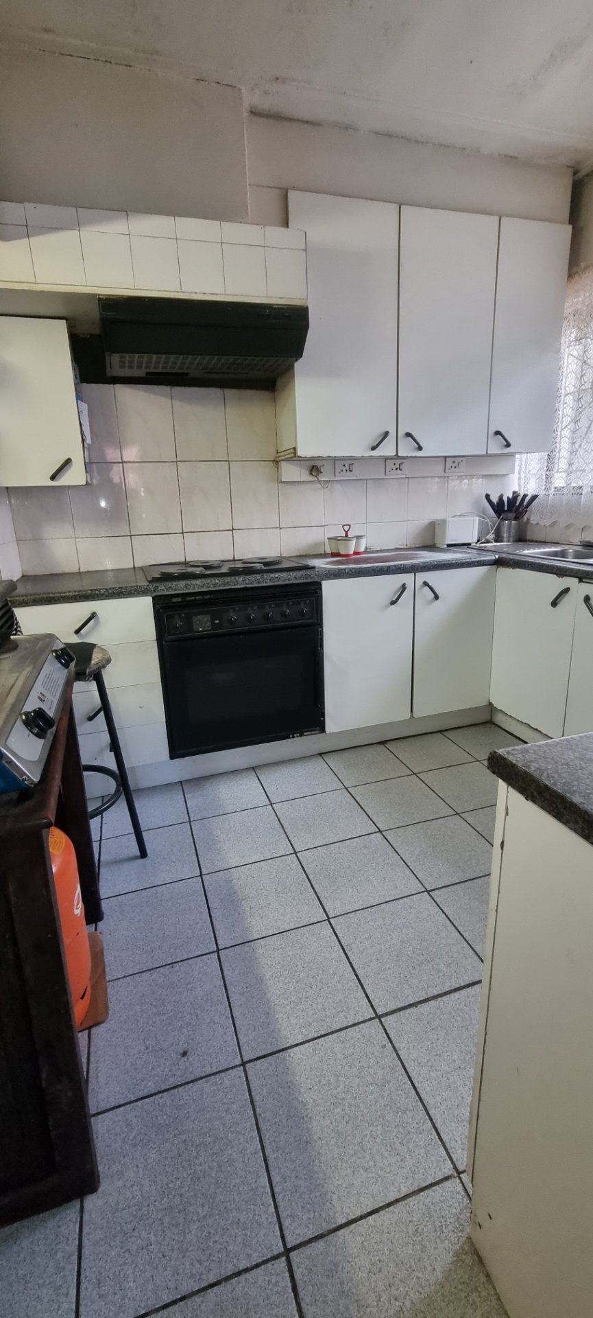 4 Bedroom Property for Sale in Silvertown Western Cape